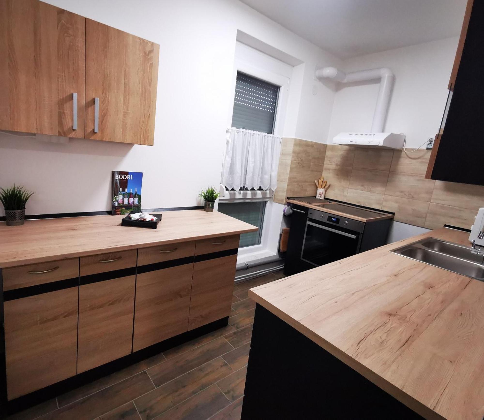 Central Park Apartman Szekszárd Exterior foto
